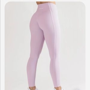 Alphalete Pulse Kinetic Leggings in Lavender